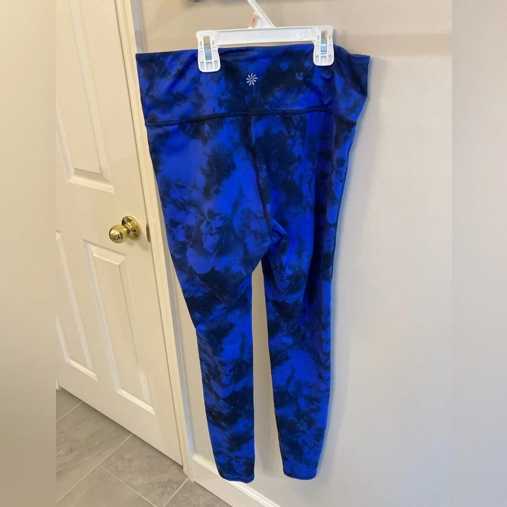 Athleta woman’s black and blue tie dyed full length leggings size medium - Picture 2 of 5